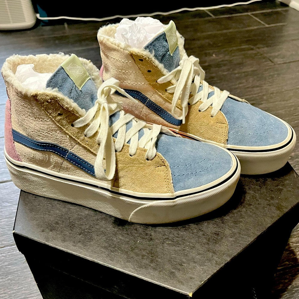 Vans Off The Wall Platform High tops size 9